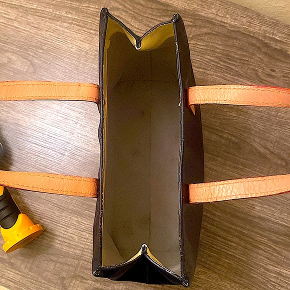 Louis Vuitton Monogram Matte PM Tote Handbag - Picture 14 of 16